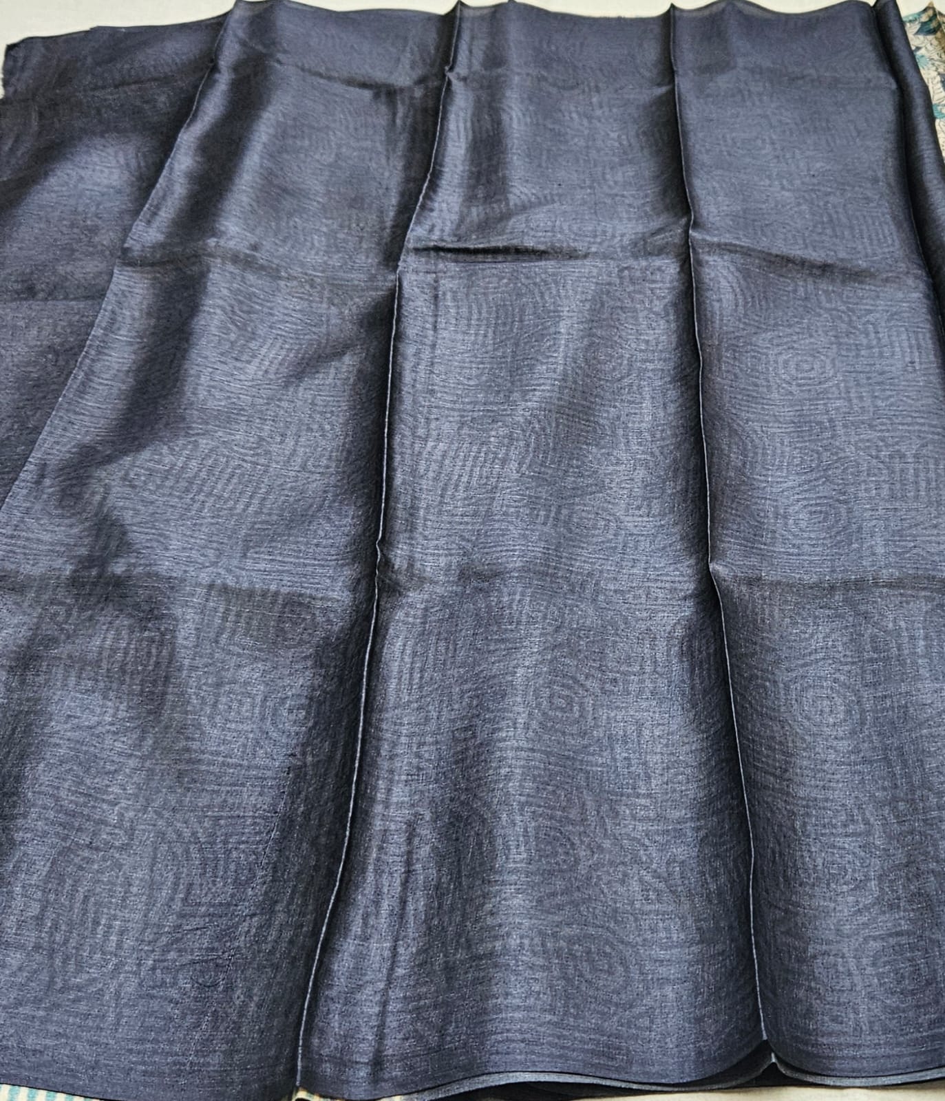 TASSAR BORDERLESS PRINTED SILK SAREE BLOCK PATTERN - Image 3